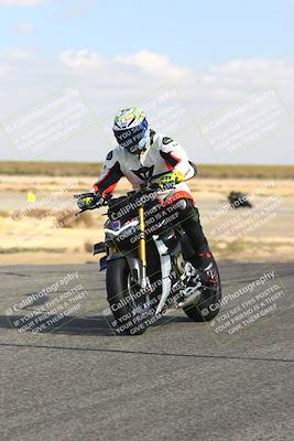 media/Nov-03-2024-TrackDaz (Sun) [[44580f4982]]/B Group/1220pm (Wheelie Bump)/